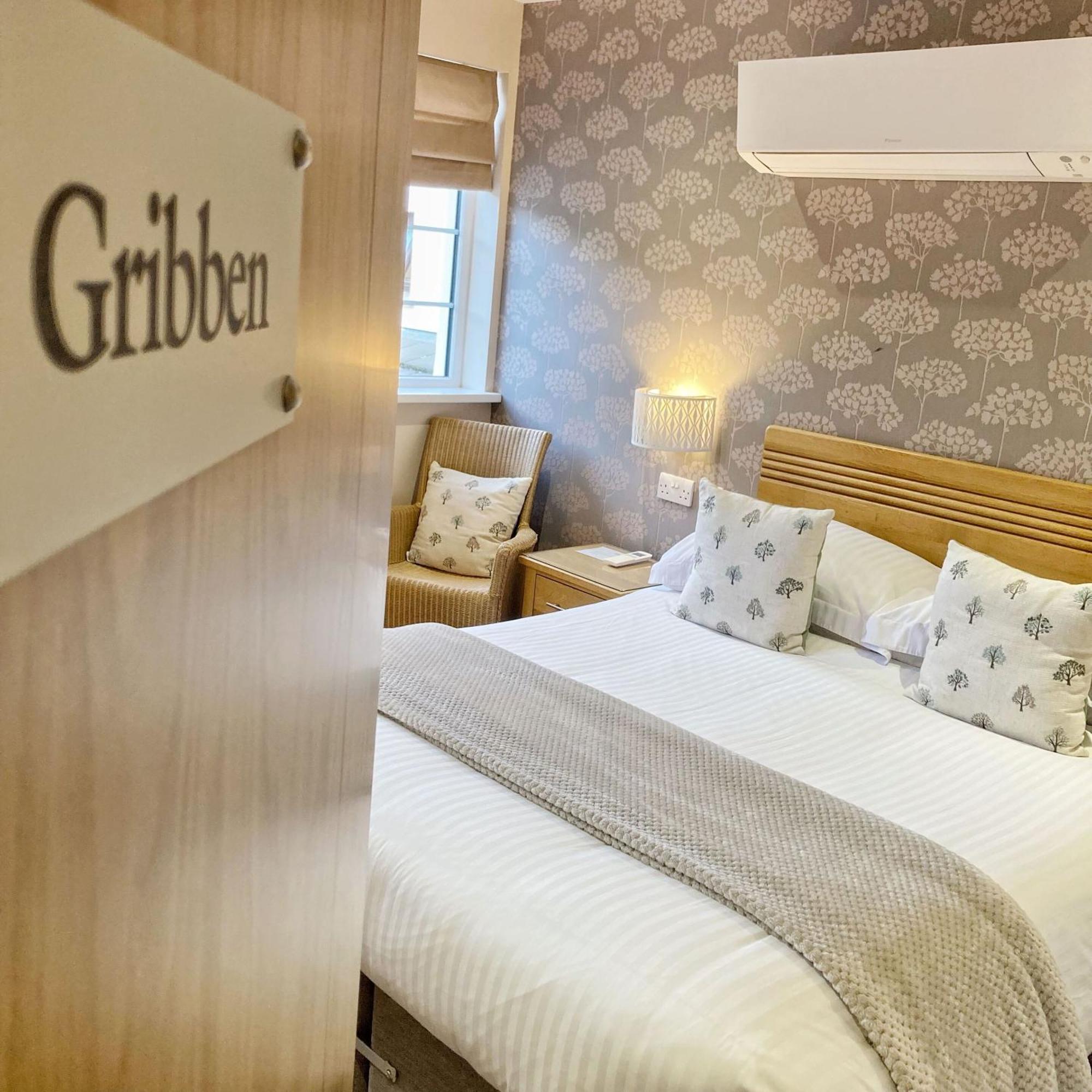 The Britannia Inn & Waves Restaurant St Austell Phòng bức ảnh