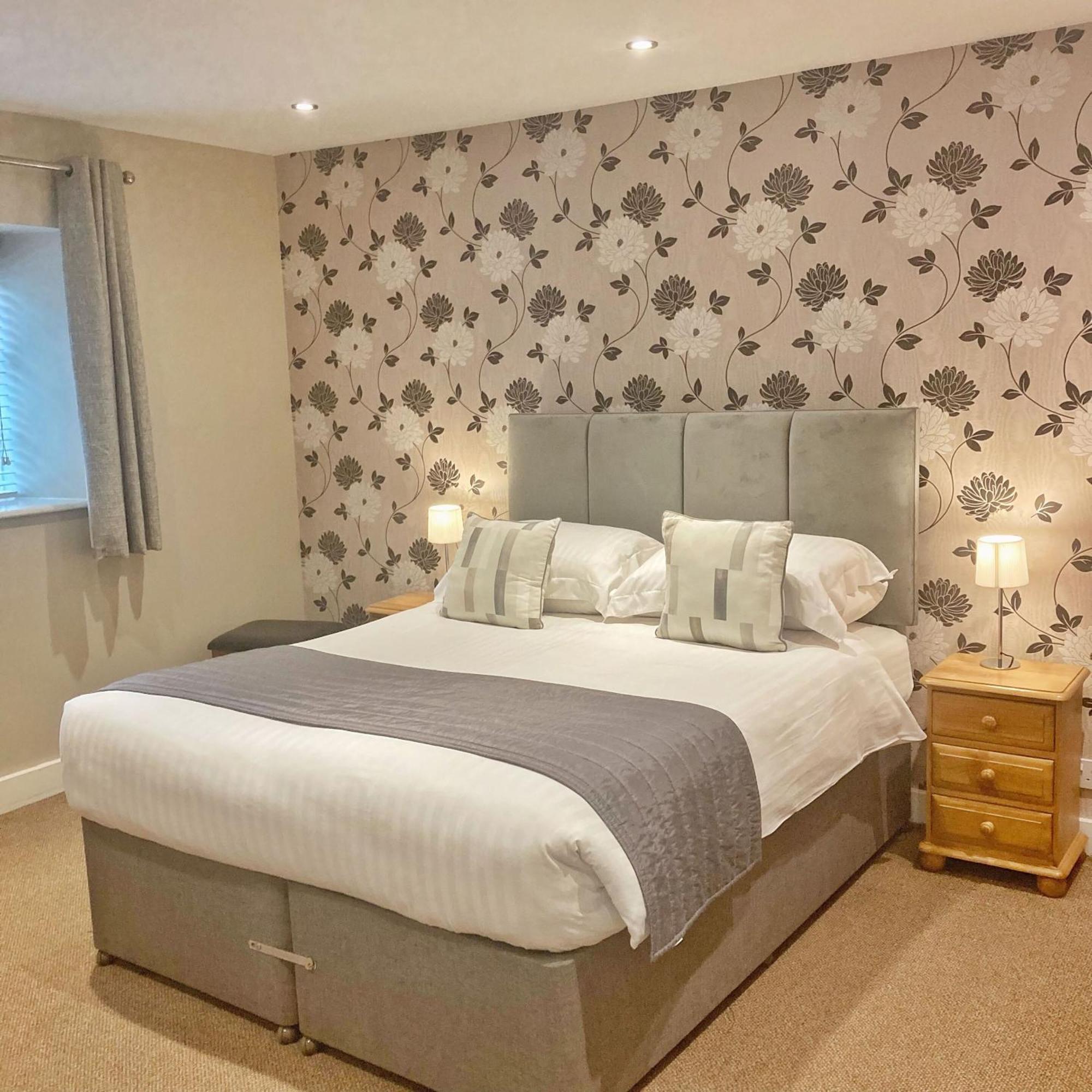 The Britannia Inn & Waves Restaurant St Austell Phòng bức ảnh