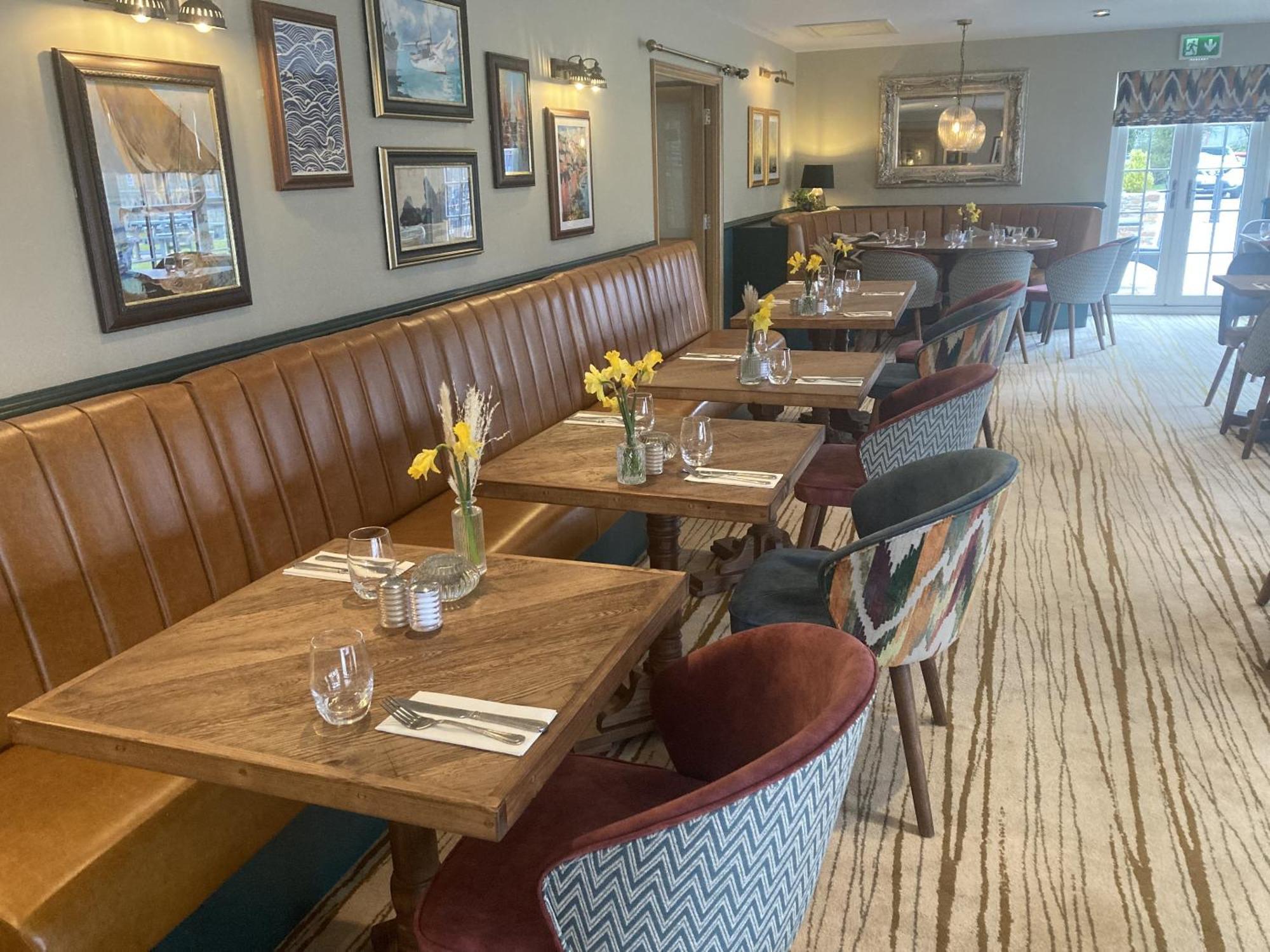 The Britannia Inn & Waves Restaurant St Austell Ngoại thất bức ảnh